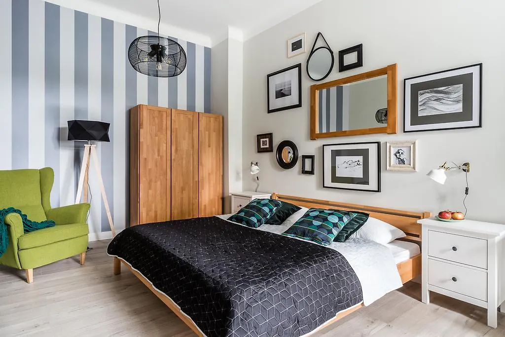 Sanhaus Apartments - Chopina 13 - Apartamenty W Centrum, 5 Minut Od Plazy I Deptaka Sopot 0*,  Polska
